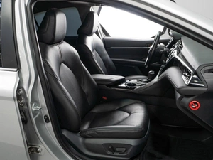 Седан Toyota Camry 2019 года, 2879000 рублей, Тюмень