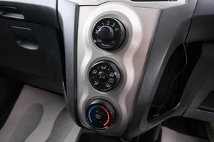 Хетчбэк Toyota Vitz 2010 года, 649000 рублей, Красноярск