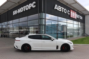 Лифтбек Kia Stinger 2018 года, 3700000 рублей, Мирное