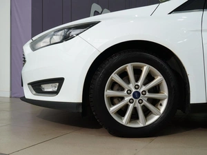 Седан Ford Focus 2017 года, 1290111 рублей, Тверь