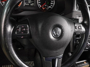 Седан Volkswagen Jetta 2013 года, 1049000 рублей, Воронеж