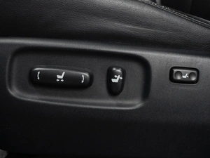 Внедорожник Toyota Land Cruiser 2012 года, 3600000 рублей, Тюмень