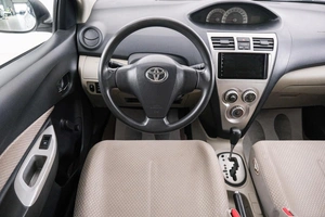 Хетчбэк Toyota Yaris 2008 года, 549000 рублей, Красноярск