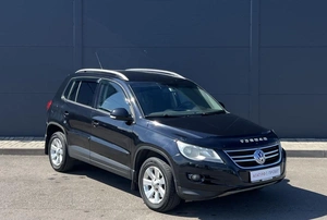 Внедорожник Volkswagen Tiguan 2010 года, 1070000 рублей, Солонцы