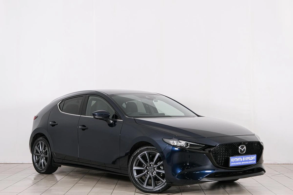 Хетчбэк Mazda 3 2021 года, 2069000 рублей, Красноярск