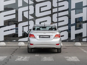 Седан Hyundai Solaris 2013 года, 960000 рублей, Краснодар