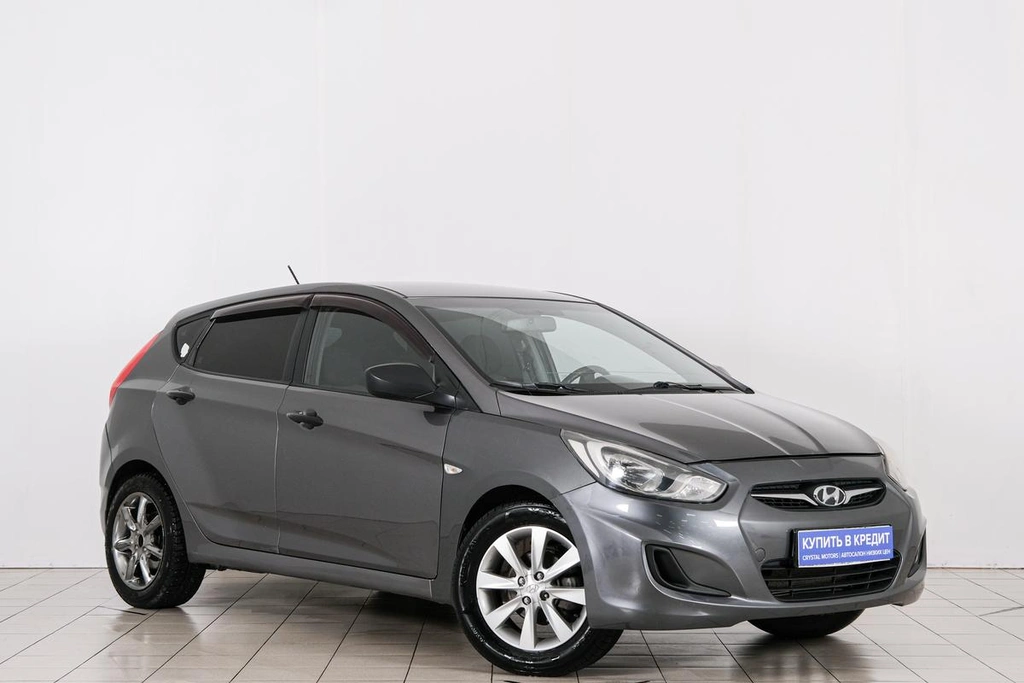 Хетчбэк Hyundai Solaris 2012 года, 729000 рублей, Красноярск