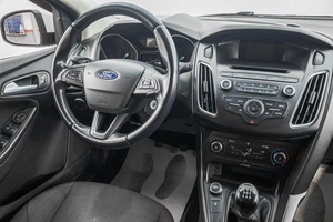 Хетчбэк Ford Focus 2018 года, 989000 рублей, Барнаул