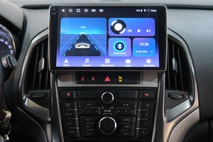 Хетчбэк Opel Astra 2011 года, 779000 рублей, Омск