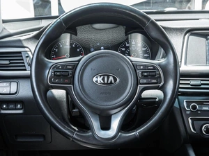 Седан Kia Optima 2018 года, 1590000 рублей, Ставрополь