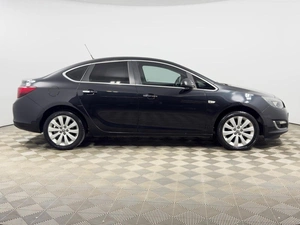 Седан Opel Astra 2013 года, 695200 рублей, Казань