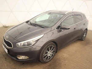 Хэтчбек Kia Ceed 2013 года, 995000 рублей, Орёл