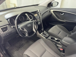 Хетчбэк Hyundai i30 2014 года, 1045000 рублей, Красноярск