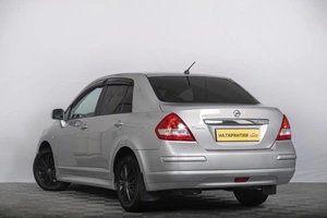 Седан Nissan Tiida 2013 года, 959000 рублей, Томск