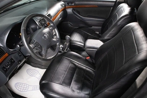 Седан Toyota Avensis 2007 года, 549000 рублей, Сургут