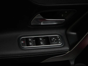 Хетчбэк Mercedes-benz A-класс 2018 года, 2099050 рублей, Москва