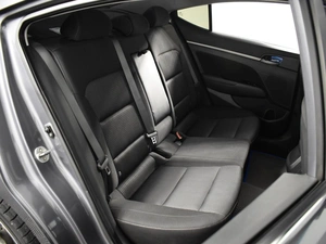 Седан Hyundai Elantra 2017 года, 1399900 рублей, Казань