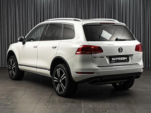 Внедорожник Volkswagen Touareg 2013 года, 2177000 рублей, Ставрополь