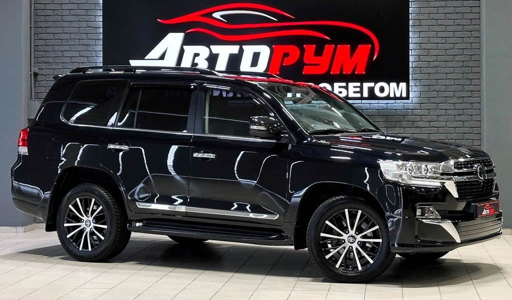 Внедорожник Toyota Land Cruiser 2016 года, 5887000 рублей, Красноярск
