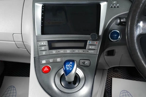 Лифтбек Toyota Prius 2014 года, 999000 рублей, Тюмень