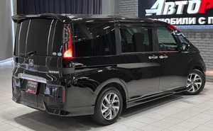 Минивэн Honda Stepwgn Spada 2017 года, 1797000 рублей, Красноярск