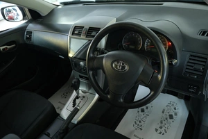 Универсал Toyota Corolla Fielder 2010 года, 1089000 рублей, Омск