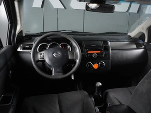 Хетчбэк Nissan Tiida 2010 года, 598000 рублей, Минеральные Воды
