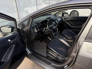 Седан Kia Cerato 2014 года, 1200000 рублей, Брянск