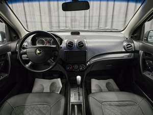 Седан Chevrolet Aveo 2010 года, 435000 рублей, Красноярск