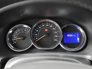 Хетчбэк Renault Sandero 2017 года, 1037100 рублей, Казань