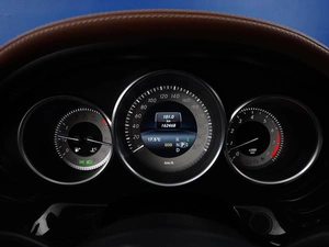 Седан Mercedes-benz CLS-класс 2015 года, 2998527 рублей, Москва