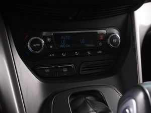 Внедорожник Ford Kuga 2013 года, 1359000 рублей, Красный Пахарь