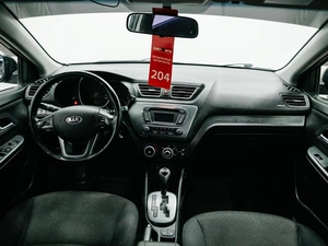 Седан Kia Rio 2014 года, 899000 рублей, Красноярск
