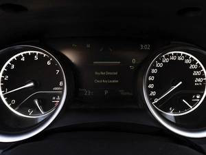 Седан Toyota Camry 2022 года, 2799000 рублей, Саратов