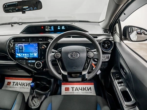 Хетчбэк Toyota Aqua 2018 года, 1200000 рублей, Красноярск