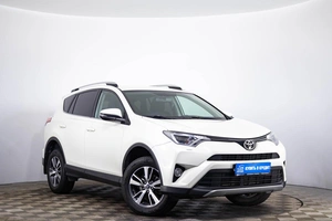 Внедорожник Toyota RAV4 2017 года, 2199000 рублей, Пермь