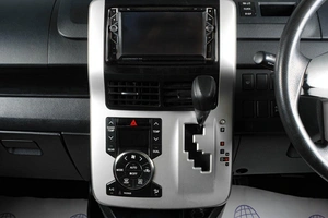 Минивэн Toyota Noah 2012 года, 1889000 рублей, Тюмень