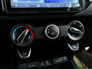 Хетчбэк Kia Rio X-Line 2019 года, 1599000 рублей, Большой Сочи