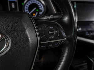 Седан Toyota Camry 2019 года, 2399000 рублей, Воронеж