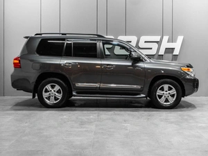 Внедорожник Toyota Land Cruiser 2014 года, 4700000 рублей, Тюмень