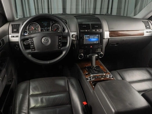 Внедорожник Volkswagen Touareg 2007 года, 1269000 рублей, Тюмень