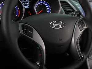 Седан Hyundai Elantra 2015 года, 1149000 рублей, Воронеж