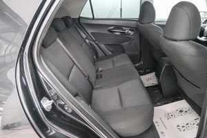 Хетчбэк Toyota Auris 2011 года, 999000 рублей, Красноярск