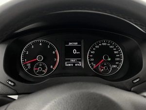Седан Volkswagen Jetta 2013 года, 1043300 рублей, Казань