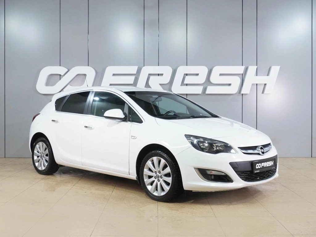 Хетчбэк Opel Astra 2013 года, 799000 рублей, Воронеж