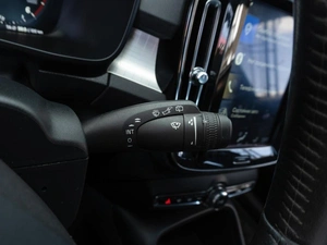 Внедорожник Volvo XC40 2019 года, 2499000 рублей, Саратов