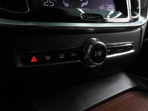 Седан Volvo S60 2019 года, 2756000 рублей, Воронеж