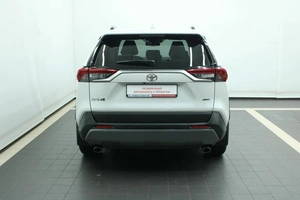 Внедорожник Toyota RAV4 2021 года, 3450000 рублей, Красноярск