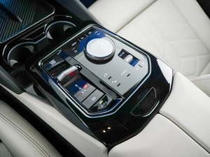 Седан BMW 5 серия 2024 года, 6638888 рублей, Москва