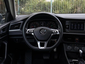 Седан Volkswagen Jetta 2020 года, 1610000 рублей, Большой Сочи